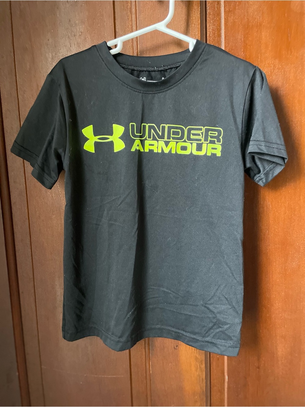 Under Armour boys size 6 short sleeve black athletic shirt